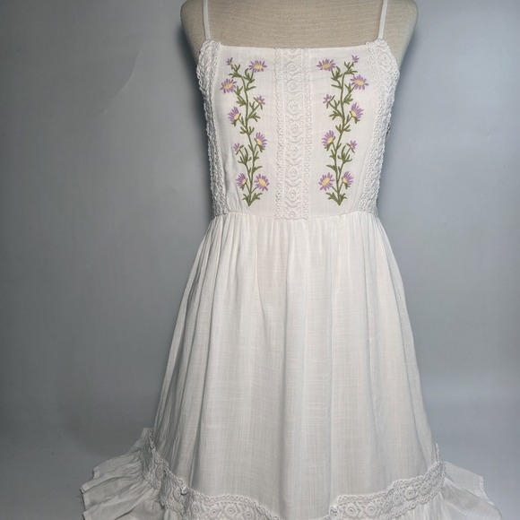 Patrons of Peace Lilly Dress XS Floral Boho Cottagecore Peasant Embroidery - Picture 4 of 10